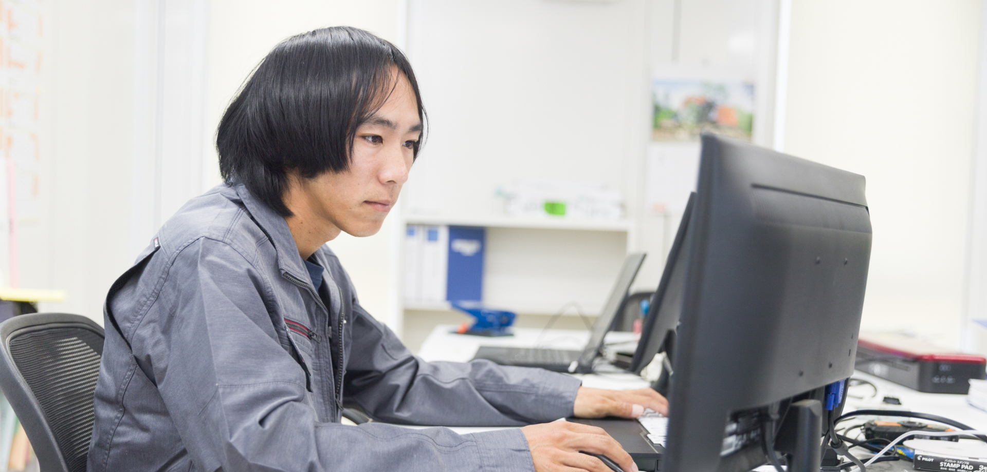 1日の仕事の流れを教えてください。