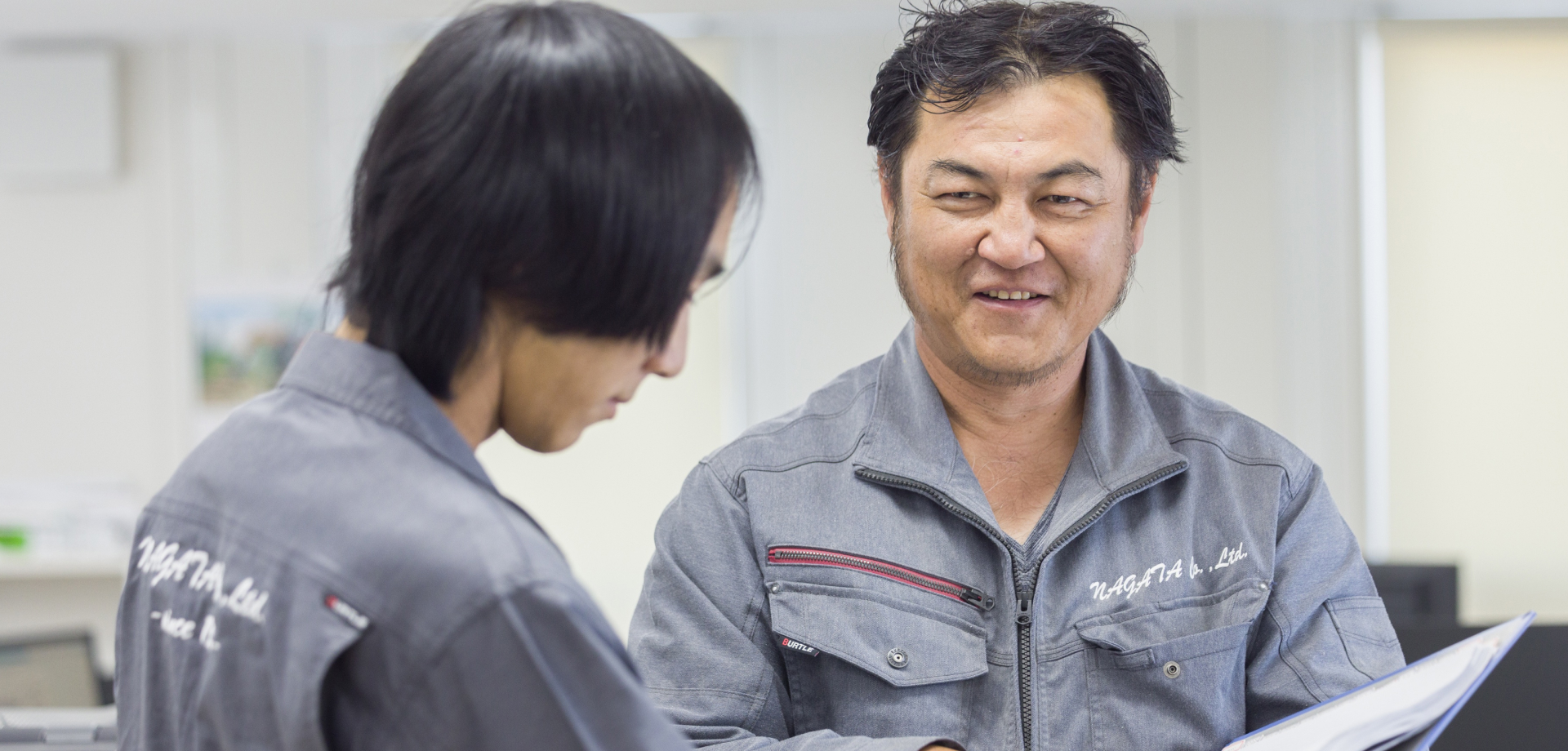 1日の仕事の流れを教えてください。